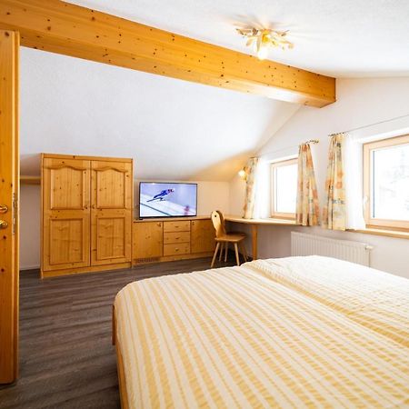 Haus Rosmarie Apartment Санкт Антон ам Арлберг Екстериор снимка