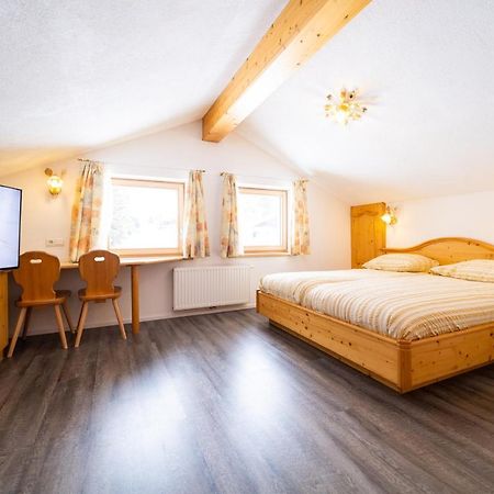 Haus Rosmarie Apartment Санкт Антон ам Арлберг Екстериор снимка
