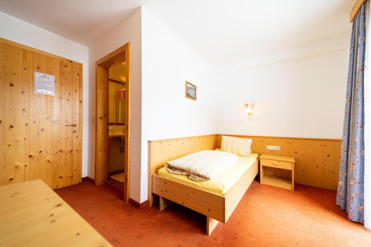 Haus Rosmarie Apartment Санкт Антон ам Арлберг Екстериор снимка