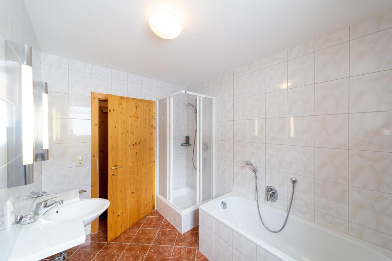 Haus Rosmarie Apartment Санкт Антон ам Арлберг Екстериор снимка
