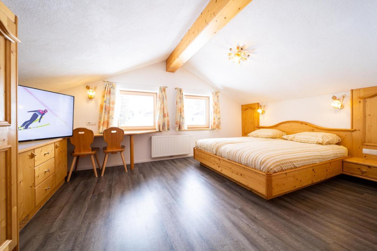 Haus Rosmarie Apartment Санкт Антон ам Арлберг Екстериор снимка