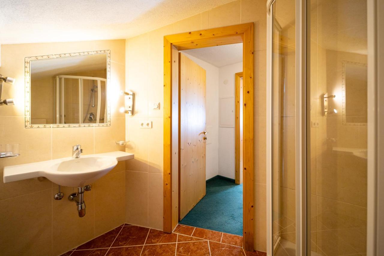 Haus Rosmarie Apartment Санкт Антон ам Арлберг Екстериор снимка