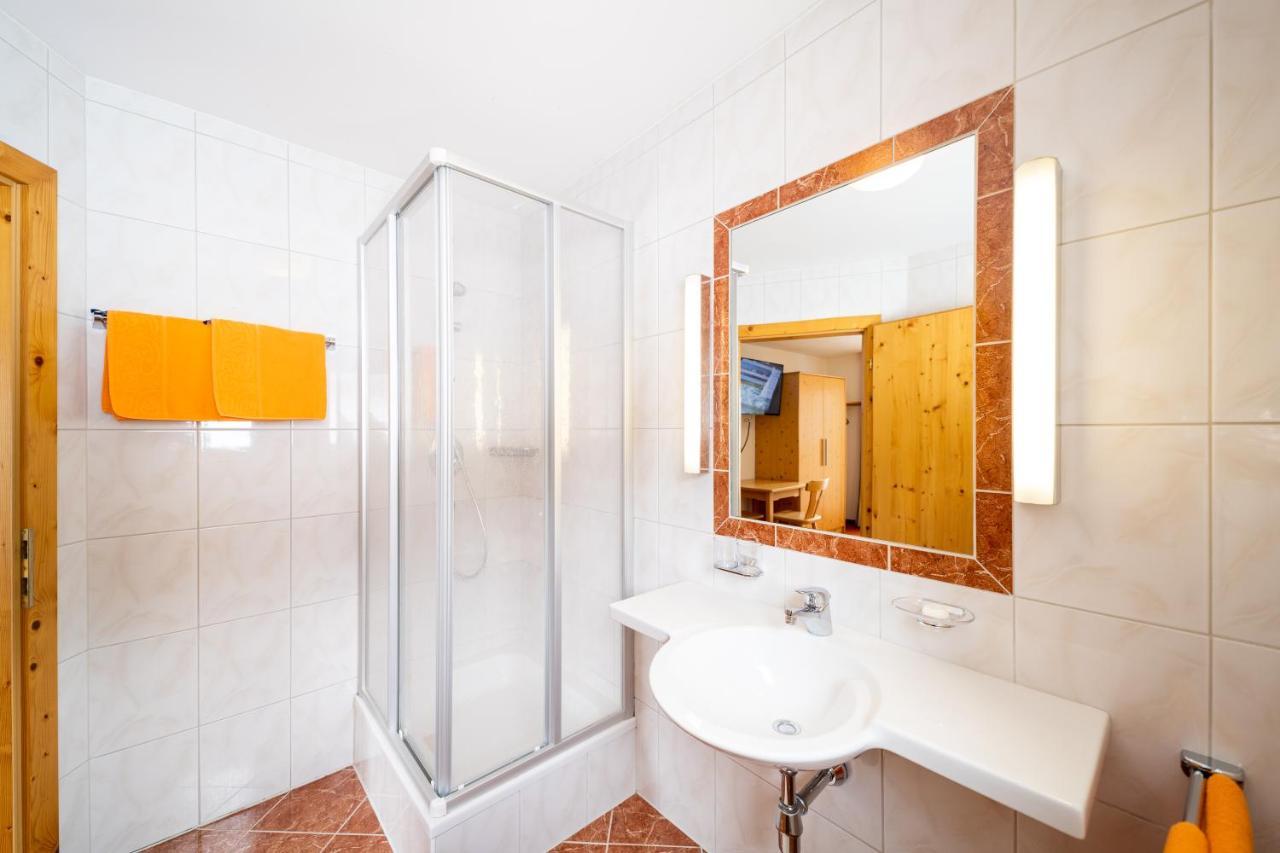 Haus Rosmarie Apartment Санкт Антон ам Арлберг Екстериор снимка