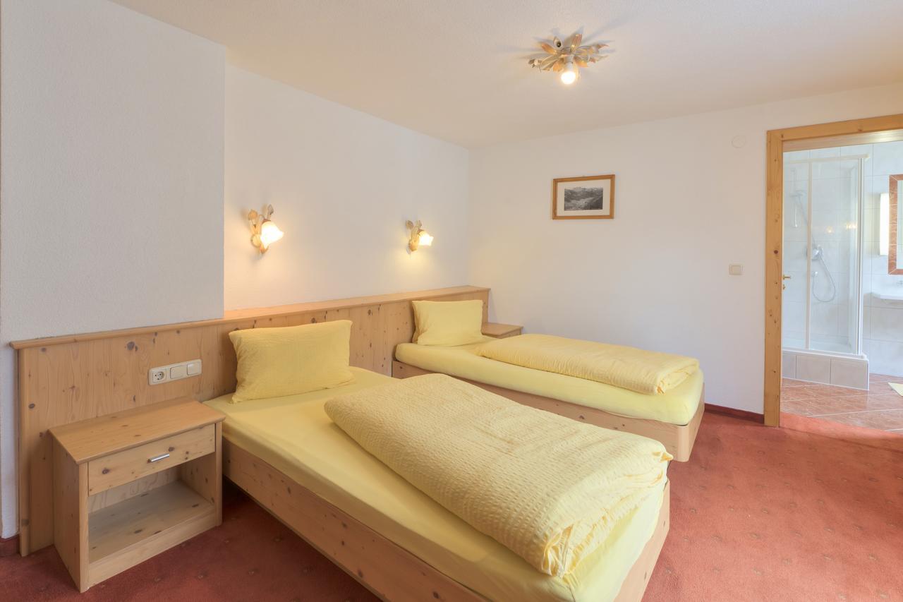 Haus Rosmarie Apartment Санкт Антон ам Арлберг Екстериор снимка