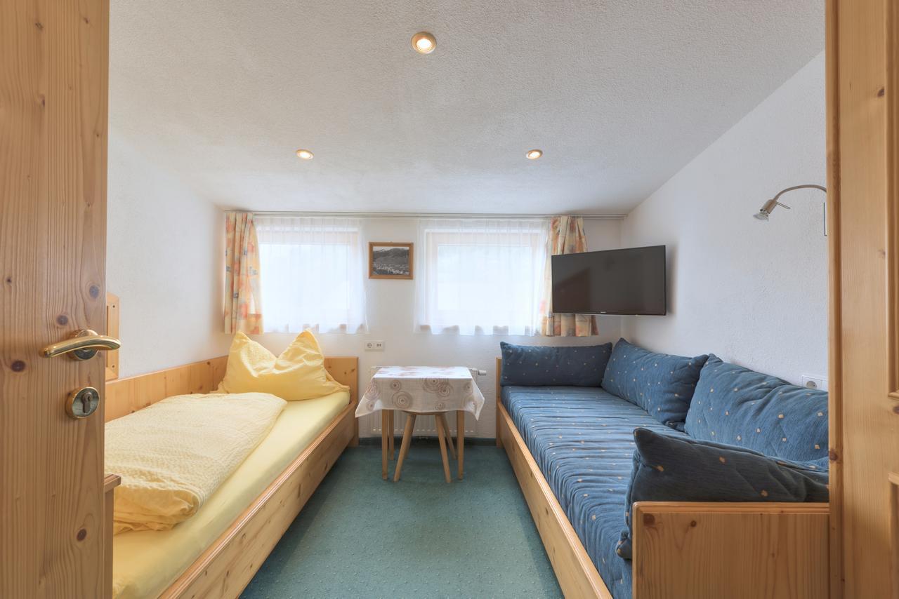Haus Rosmarie Apartment Санкт Антон ам Арлберг Екстериор снимка