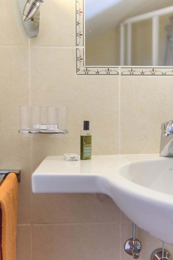 Haus Rosmarie Apartment Санкт Антон ам Арлберг Екстериор снимка